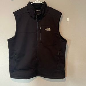 Mens black northface vest